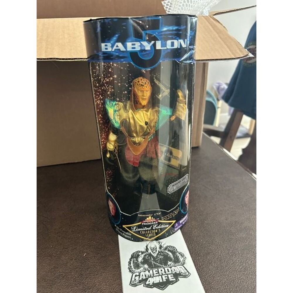 Babylon 5 Ambassador G'Kar Vintage 1997 - Exclusive Premiere 9" Figure Limited